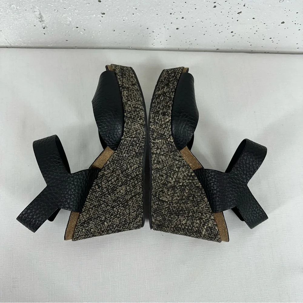 Pedro Garcia Women’s Size 40.5 / 10.5 Fiona Black Leather Platform Wedge Heels